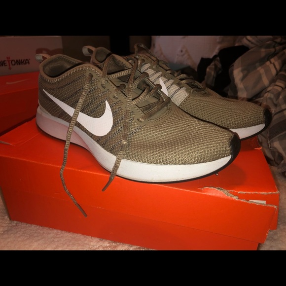 nike dualtone racer khaki